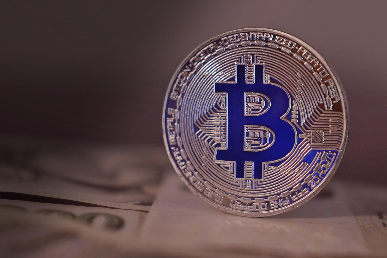 普京宣布俄乌战争复活节停火30小时！比特币涨破8.5万美元